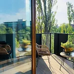 Baltic Riviera - Garden Sanctuary Retreat