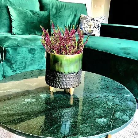 Baltic Riviera - Garden Sanctuary Retreat *