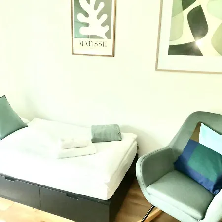 Baltic Riviera - Garden Sanctuary Retreat