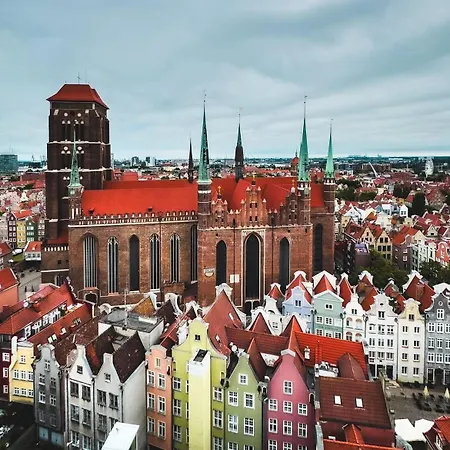 Baltic Riviera - Garden Sanctuary Retreat Gdańsk