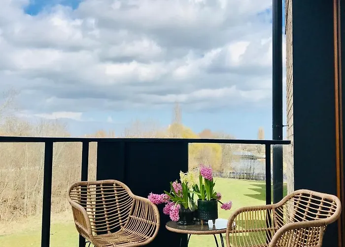 Baltic Riviera - Garden Sanctuary Retreat