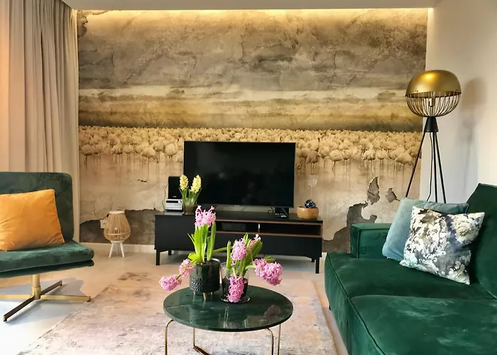 Baltic Riviera - Garden Sanctuary Retreat *