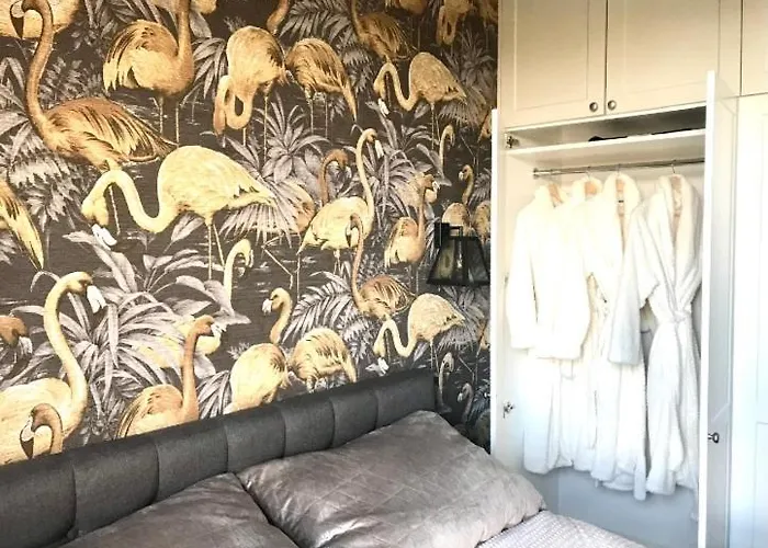 Апартаменты Baltic Riviera - Garden Sanctuary Retreat Гданьск